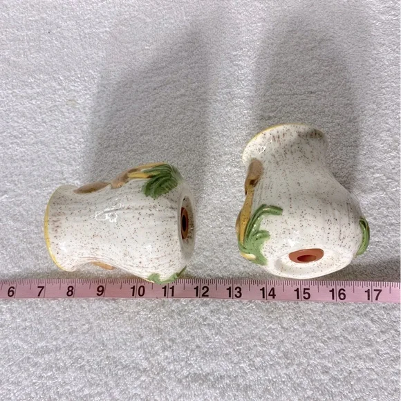 Vintage Arnels Ceramic Mushroom Salt & Pepper Shakers - Picture 10 of 10